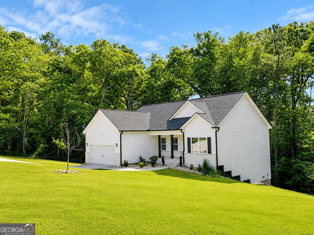 307 Tara Ct Mansfield, GA 30055