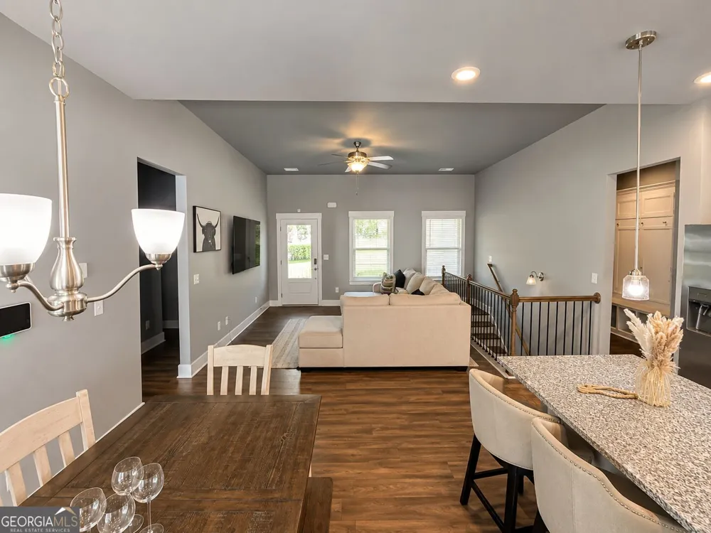 307 Tara Ct Mansfield, GA 30055