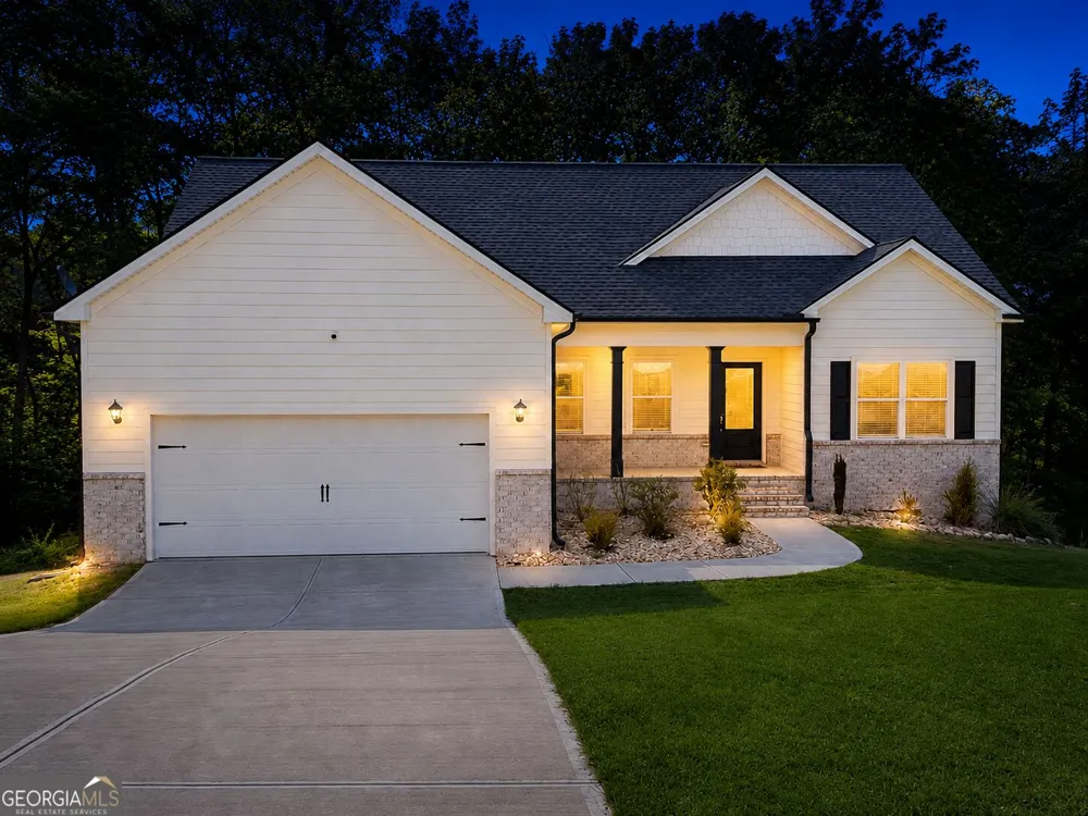 307 Tara Ct Mansfield, GA 30055