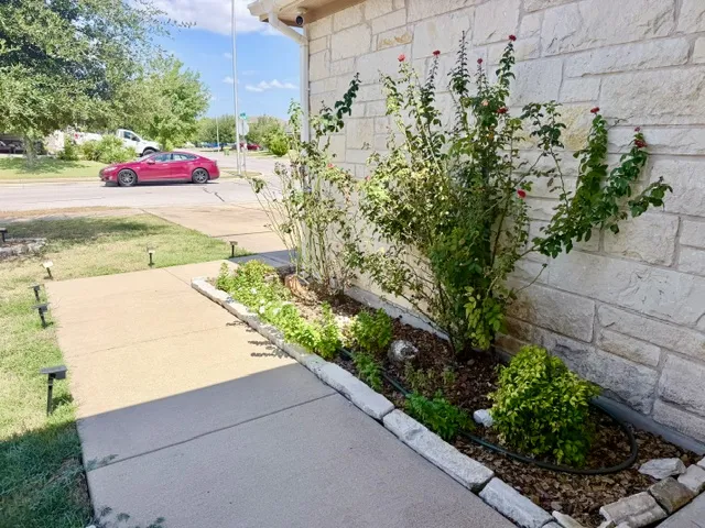 12717 Carillon Way Manor, TX 78653