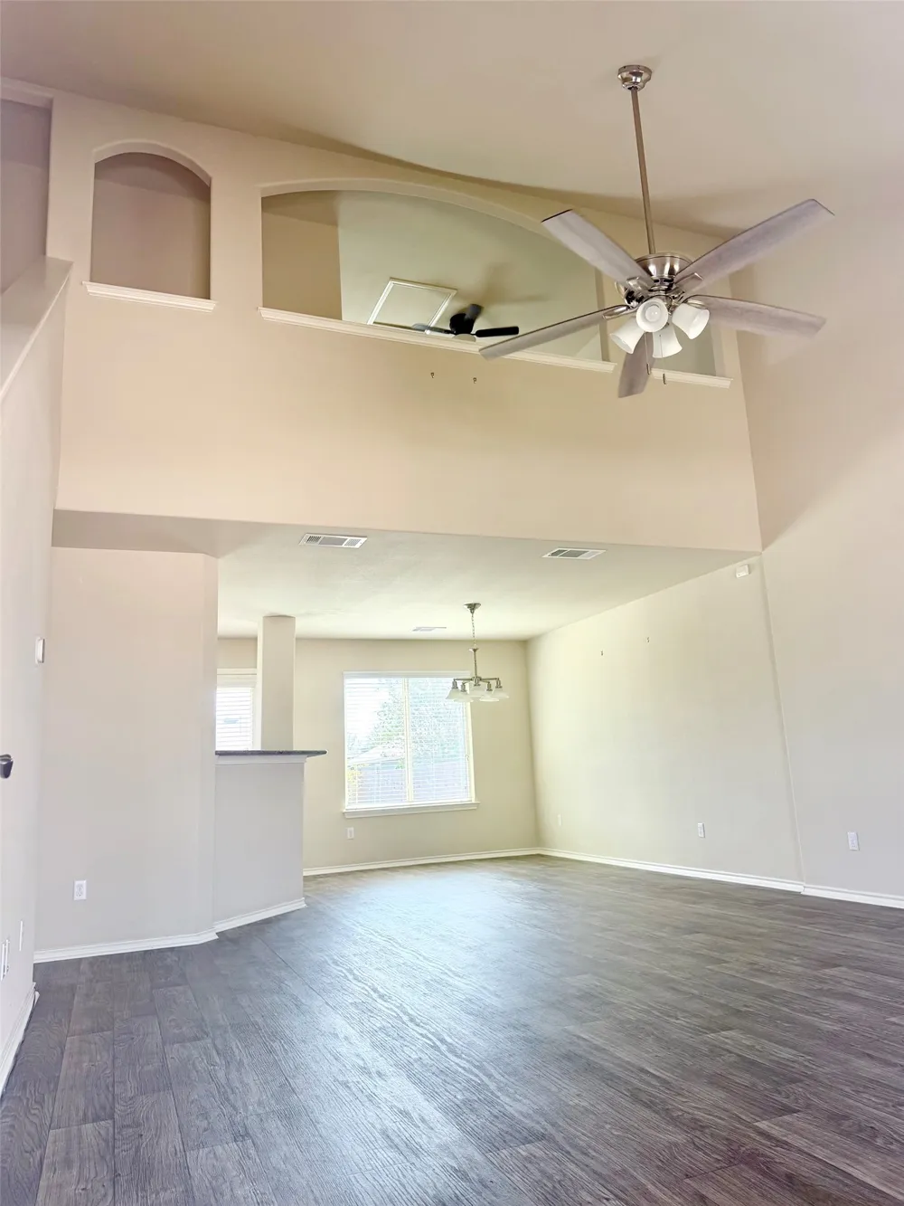 12717 Carillon Way Manor, TX 78653