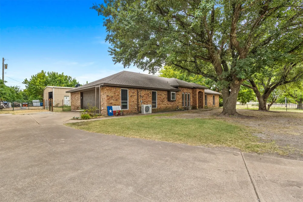 844 Fm 2194 Farmersville, TX 75442