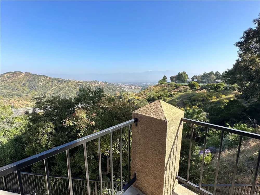 2620 Del Vista Corona, CA 92882