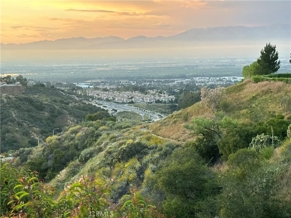 2620 Del Vista Corona, CA 92882