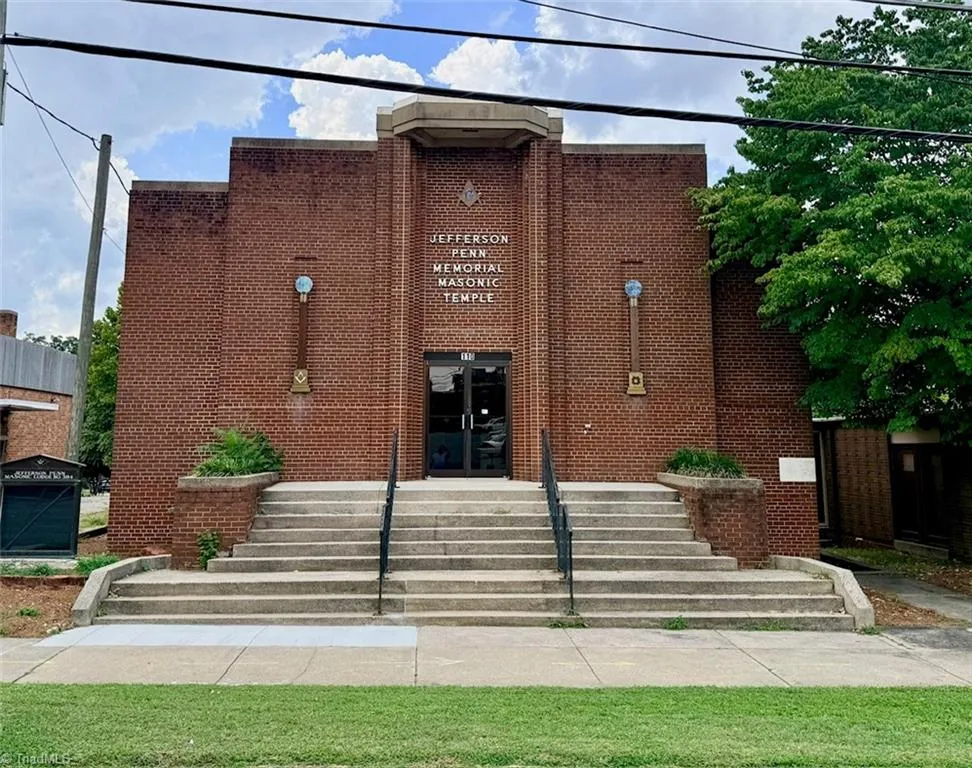 110 S Main Street Reidsville, NC 27320