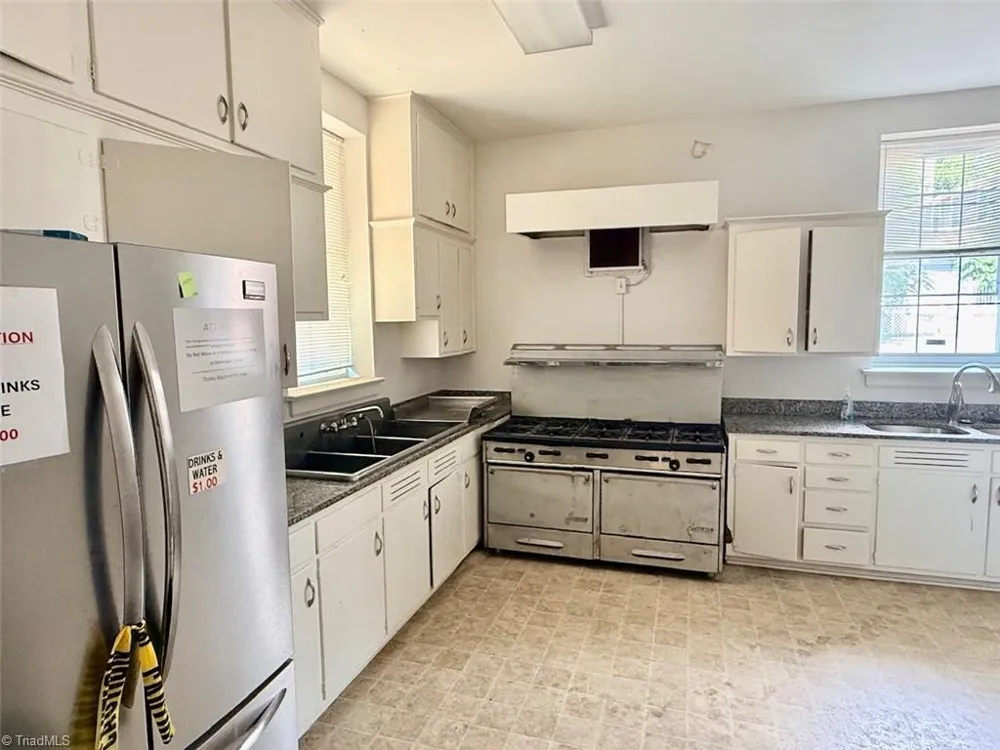 110 S Main Street Reidsville, NC 27320