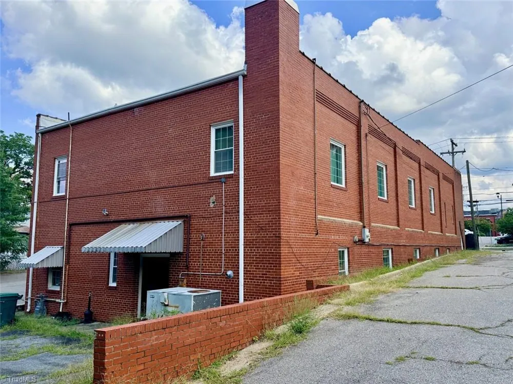 110 S Main Street Reidsville, NC 27320