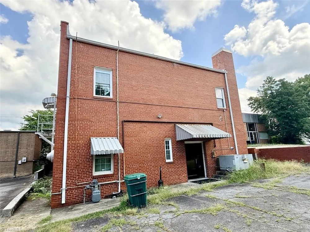 110 S Main Street Reidsville, NC 27320