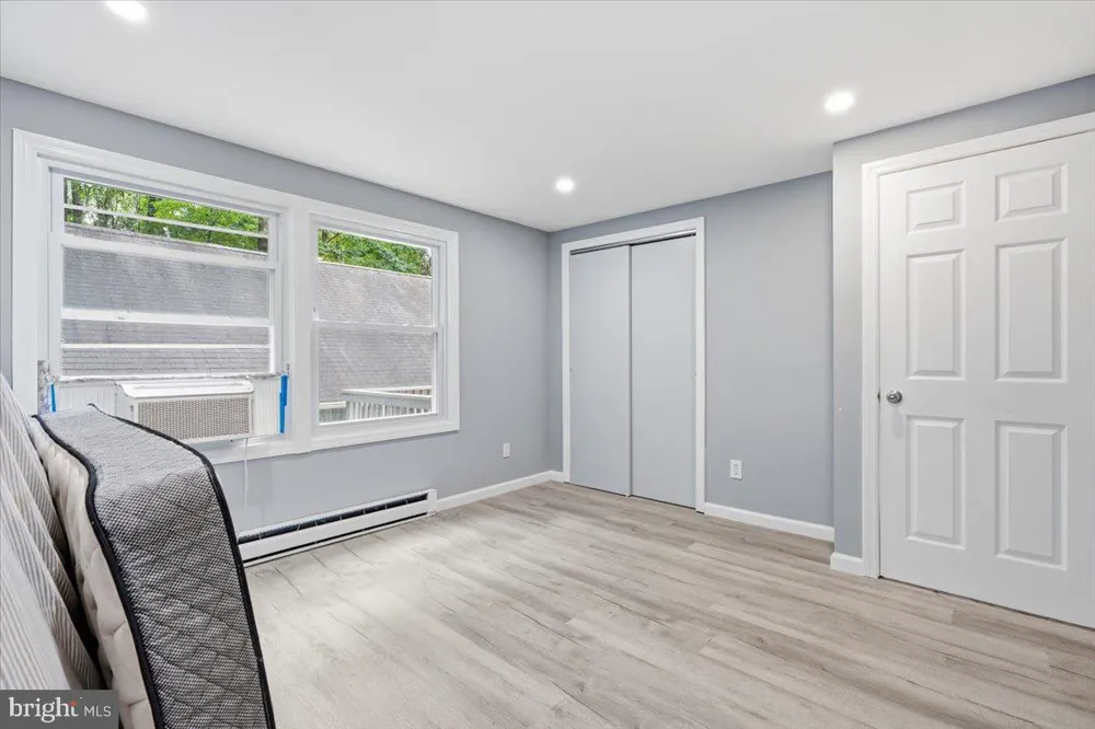 1626 DAVID LANE Effort, PA 18330
