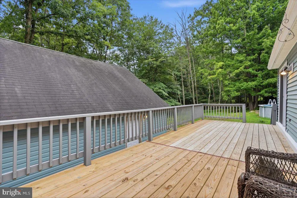 1626 DAVID LANE Effort, PA 18330