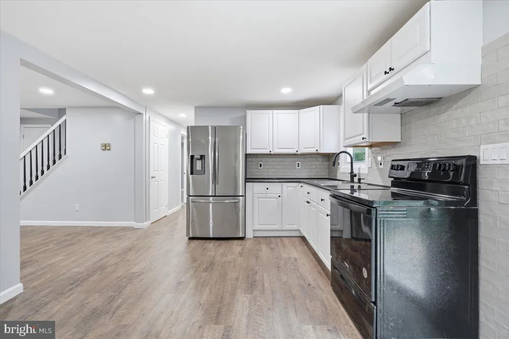1626 DAVID LANE Effort, PA 18330