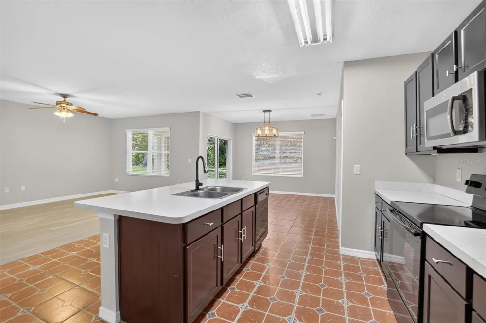 16441 TREASURE POINT DRIVE Wimauma, FL 33598