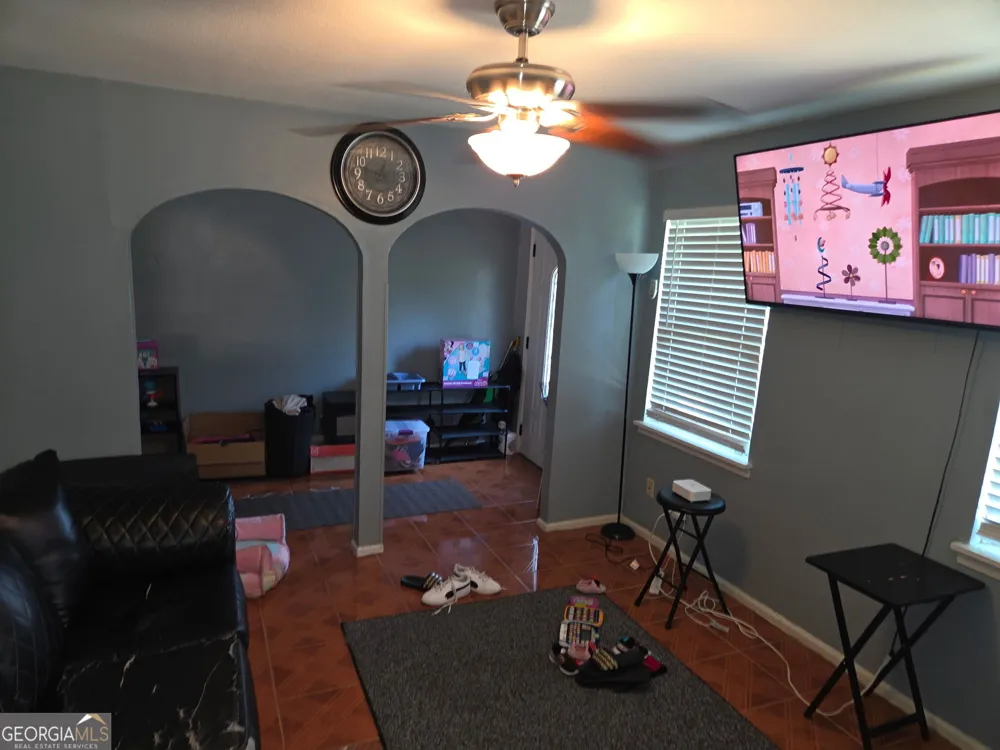 143 Tiffany TRL Riverdale, GA 30274