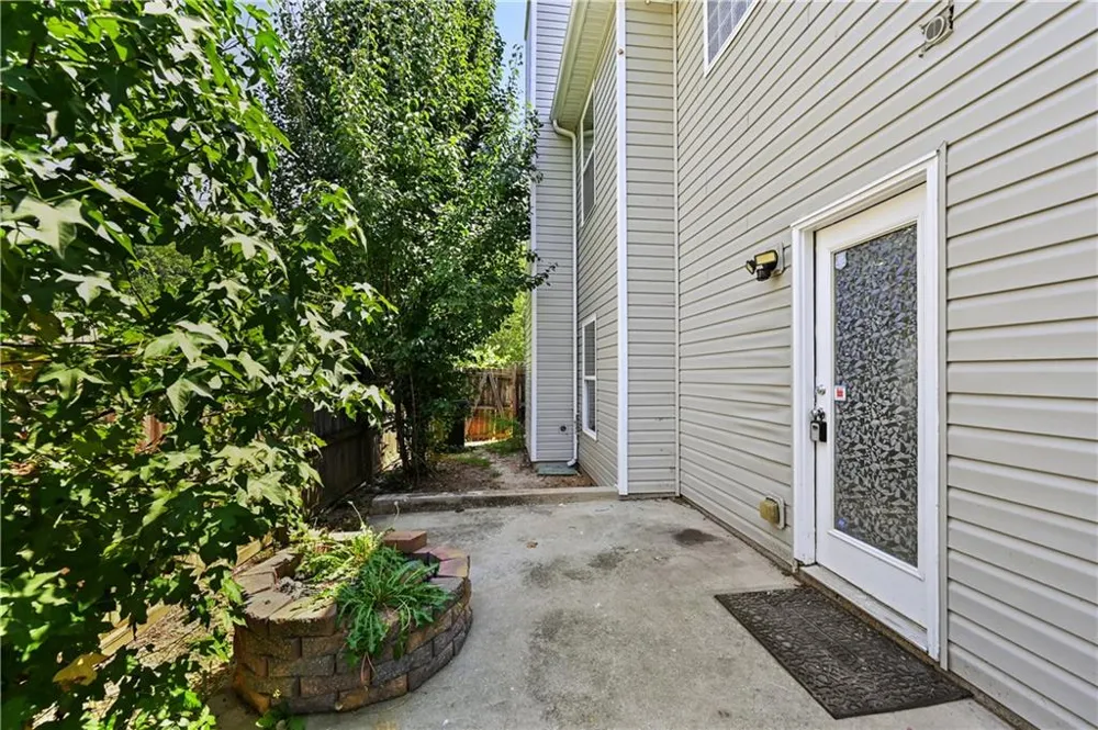 4201 Ash Tree Street Snellville, GA 30039