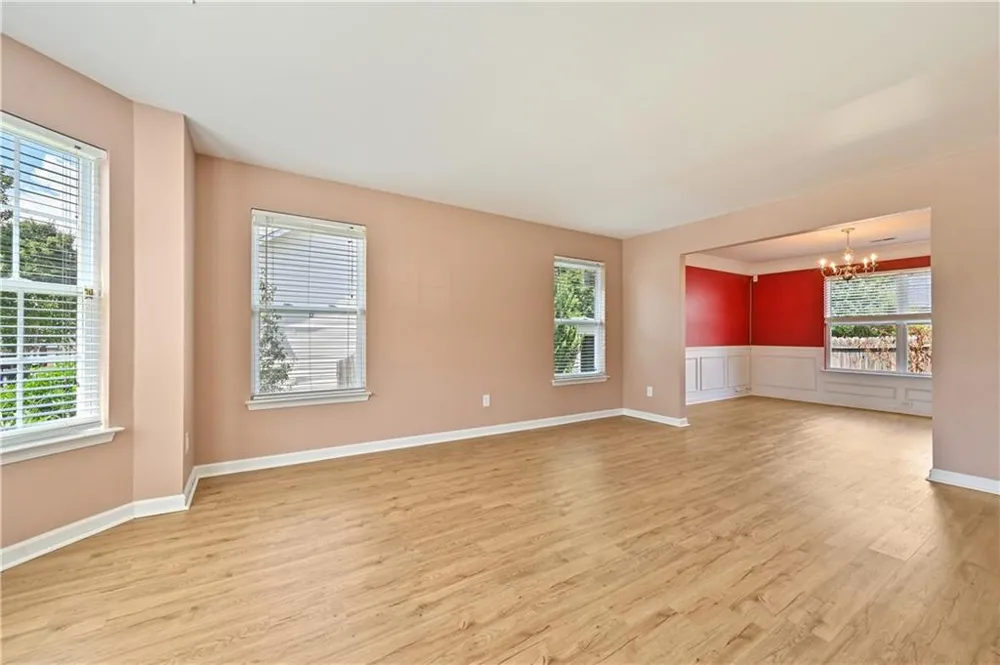 4201 Ash Tree Street Snellville, GA 30039