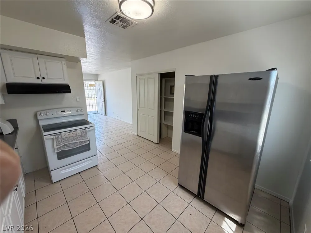 425 E Merlayne Drive #1 Henderson, NV 89011