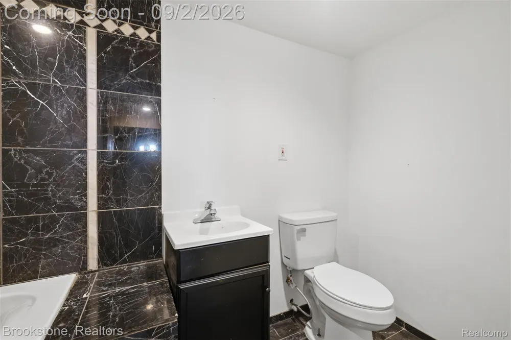 18060 Saint Marys Street Detroit City, MI 48235