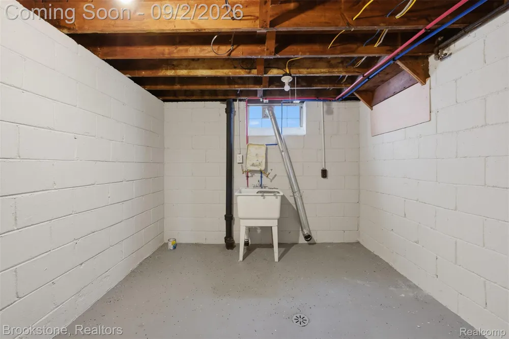 18060 Saint Marys Street Detroit City, MI 48235