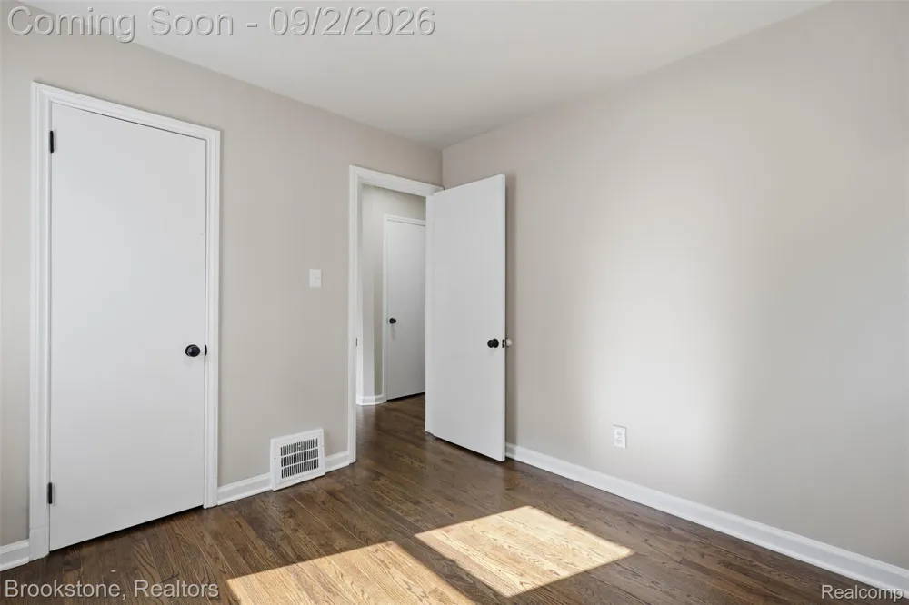 18060 Saint Marys Street Detroit City, MI 48235
