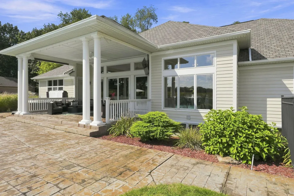 1920 High Mdw S Niles, MI 49120