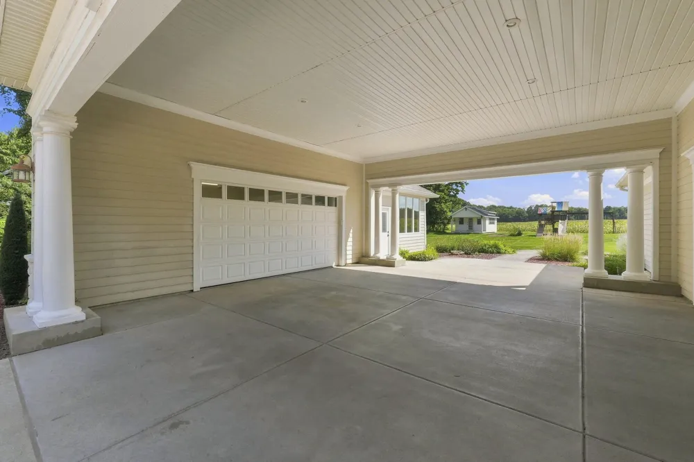 1920 High Mdw S Niles, MI 49120