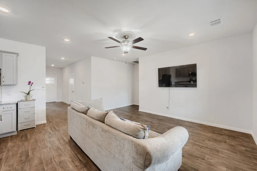 20712 Alcala Terrace Manor, TX 78653