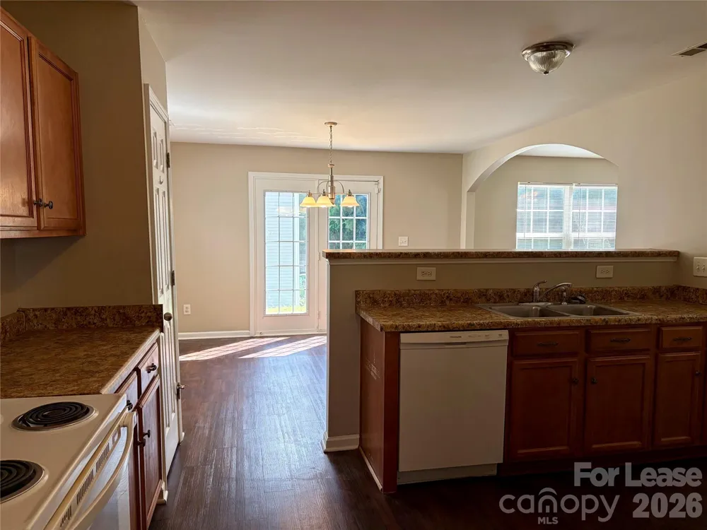 3707 Rocky Brook Court Charlotte, NC 28269