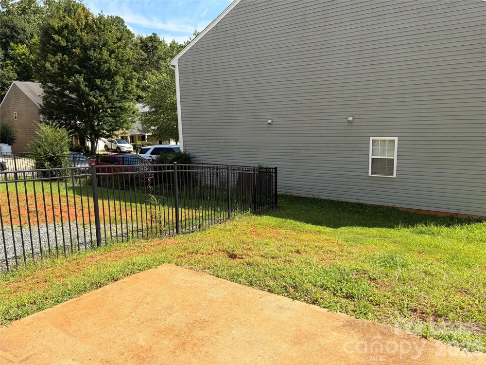 3707 Rocky Brook Court Charlotte, NC 28269