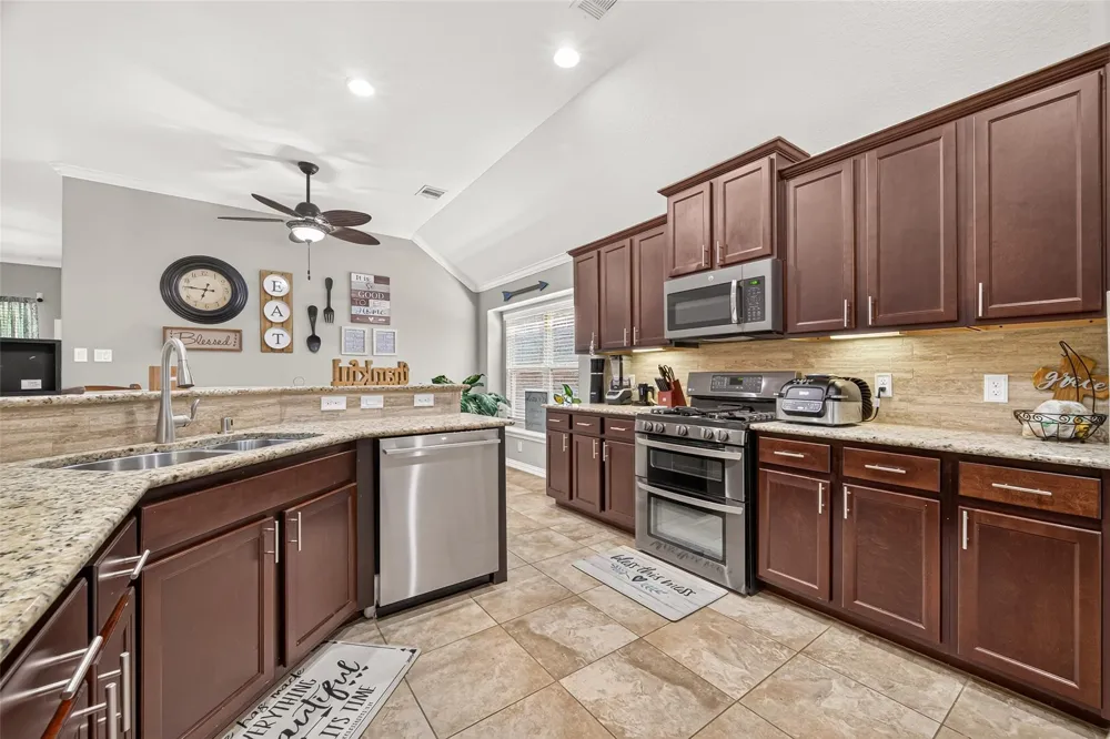 1310 Tee Time Court Crosby, TX 77532
