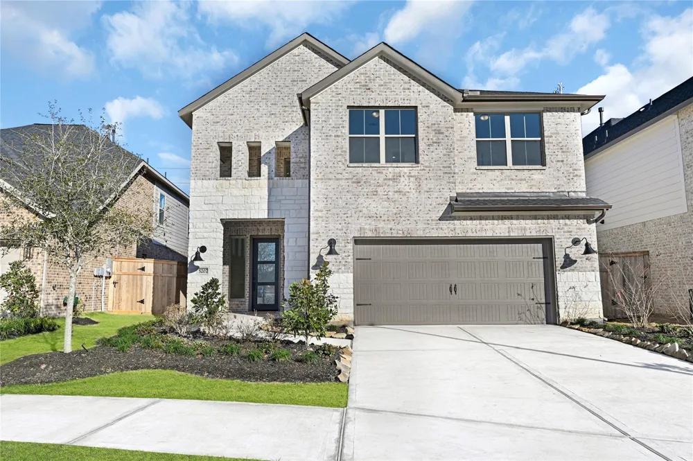 5207 Birch Shadow Drive Drive Fulshear, TX 77441