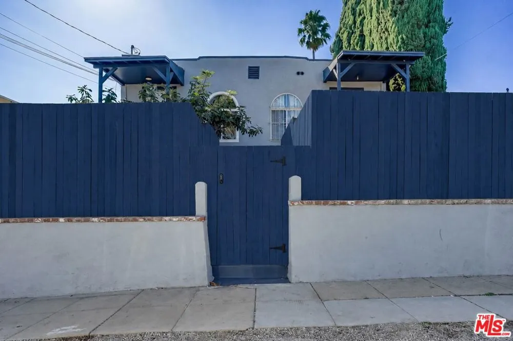 633 Rampart Boulevard Los Angeles, CA 90026
