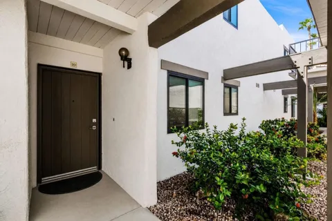 1050 E Ramon Road #20