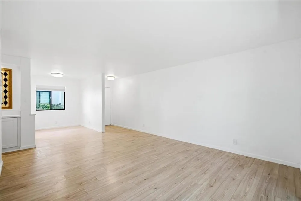 1050 E Ramon Road #20 Palm Springs, CA 92264