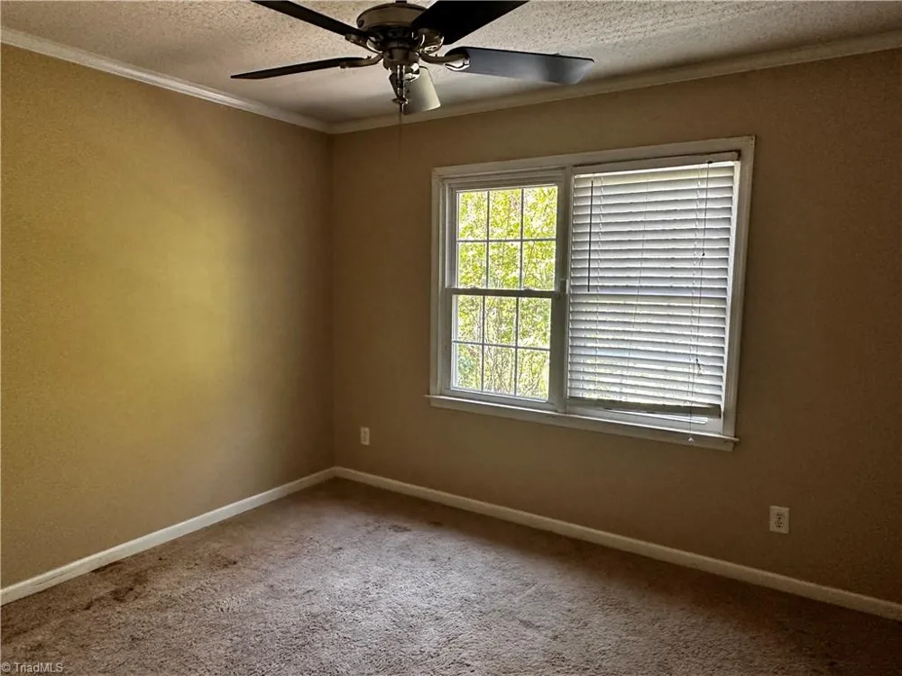 1720 Braemore Court Kernersville, NC 27284