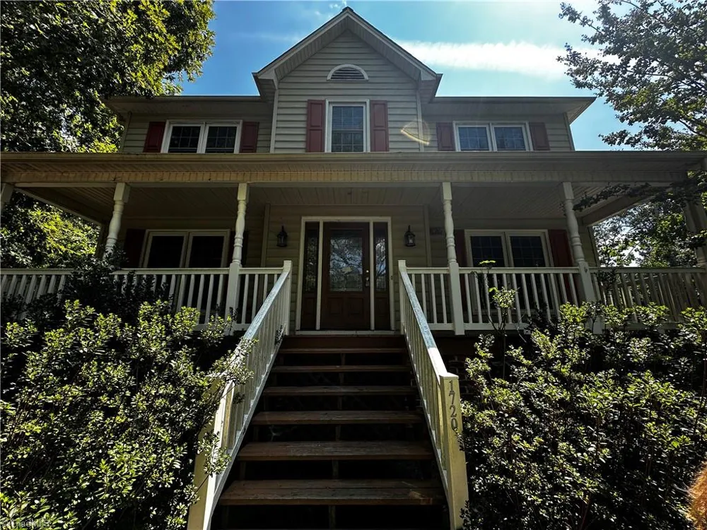 1720 Braemore Court Kernersville, NC 27284