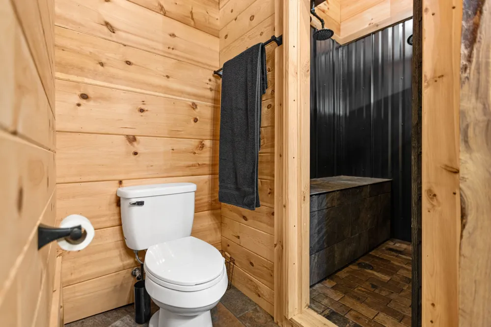 3107 Jackson Point Rd Sewanee, TN 37375