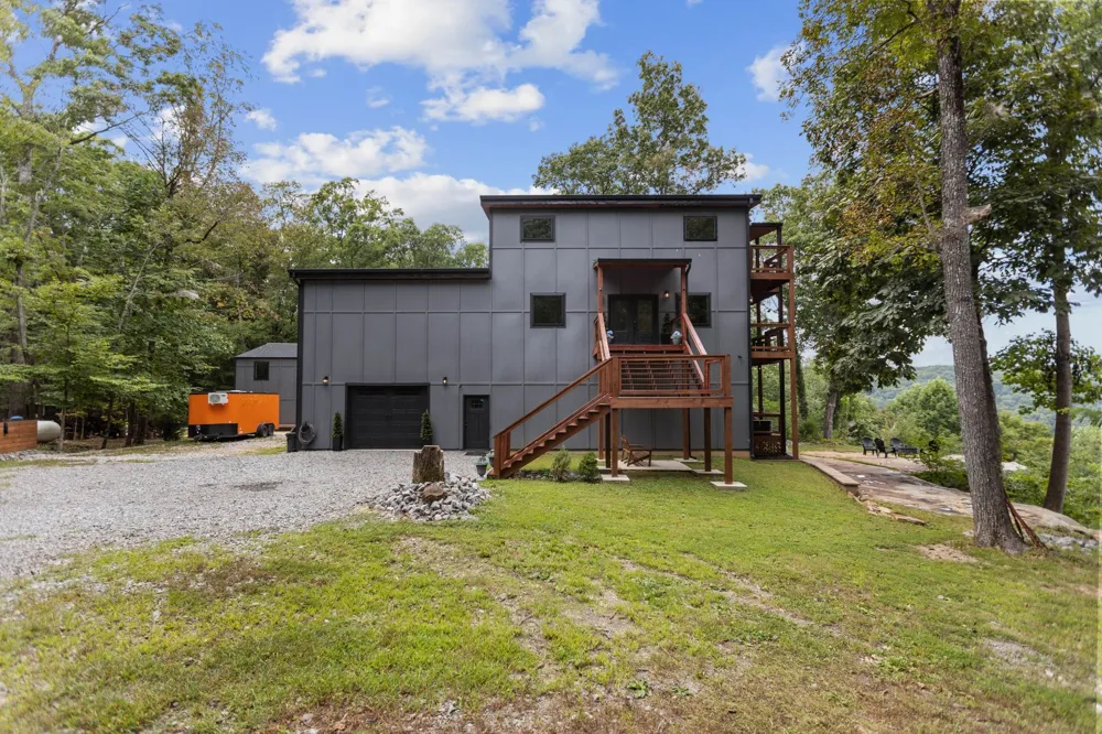 3107 Jackson Point Rd Sewanee, TN 37375