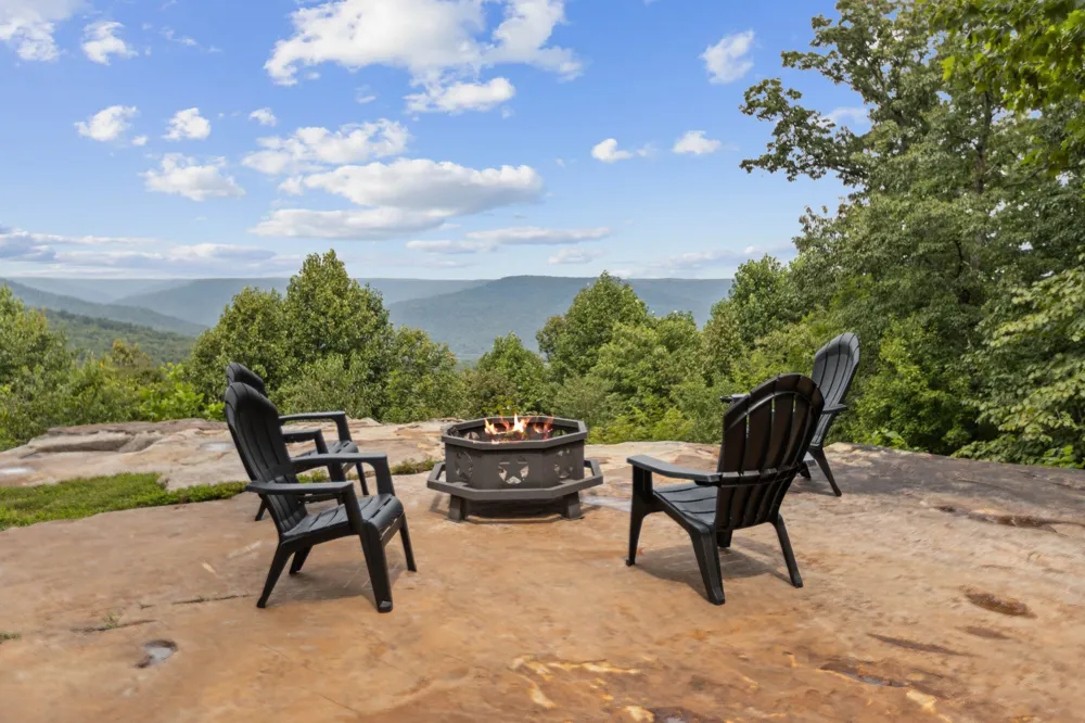 3107 Jackson Point Rd Sewanee, TN 37375
