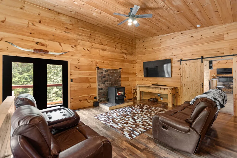 3107 Jackson Point Rd Sewanee, TN 37375