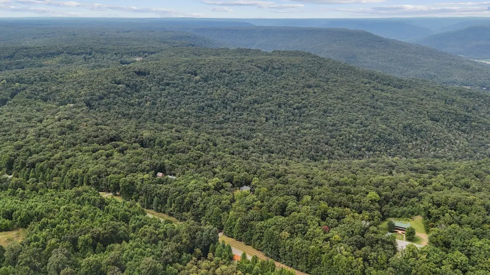 3107 Jackson Point Rd Sewanee, TN 37375
