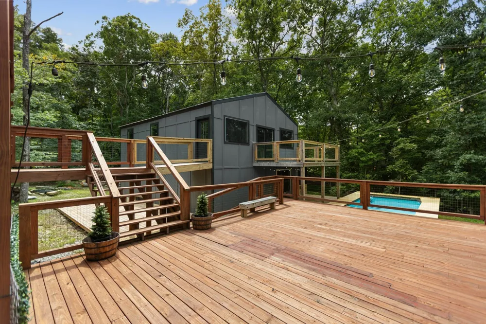 3107 Jackson Point Rd Sewanee, TN 37375