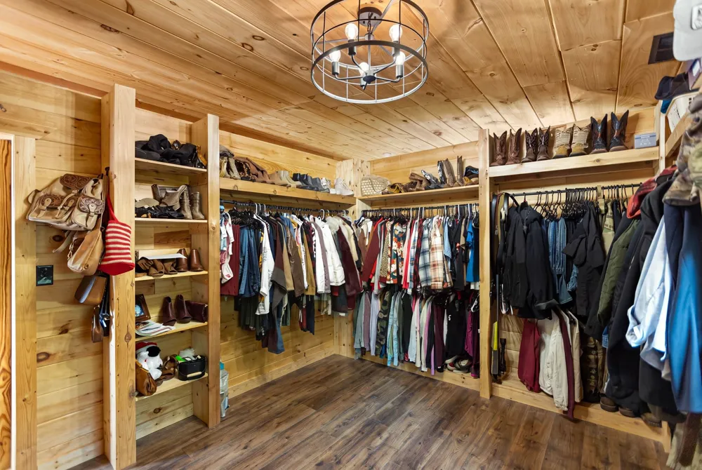3107 Jackson Point Rd Sewanee, TN 37375