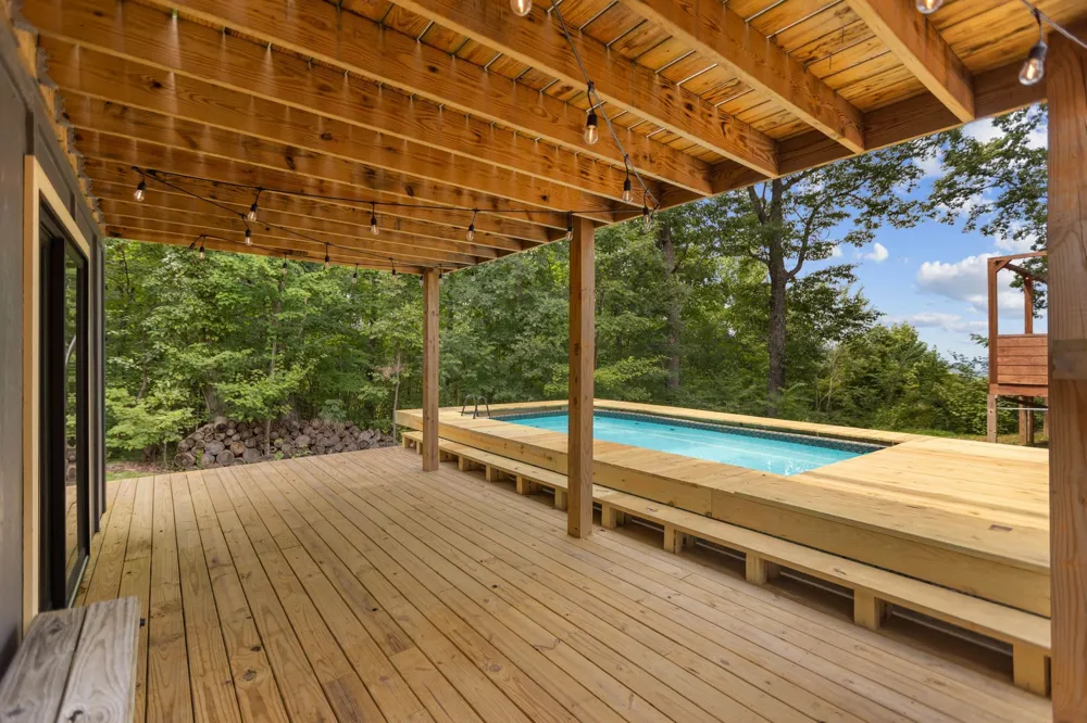 3107 Jackson Point Rd Sewanee, TN 37375