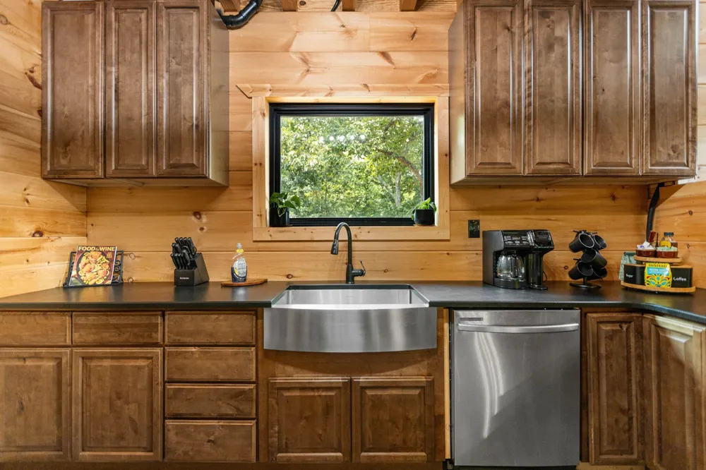 3107 Jackson Point Rd Sewanee, TN 37375