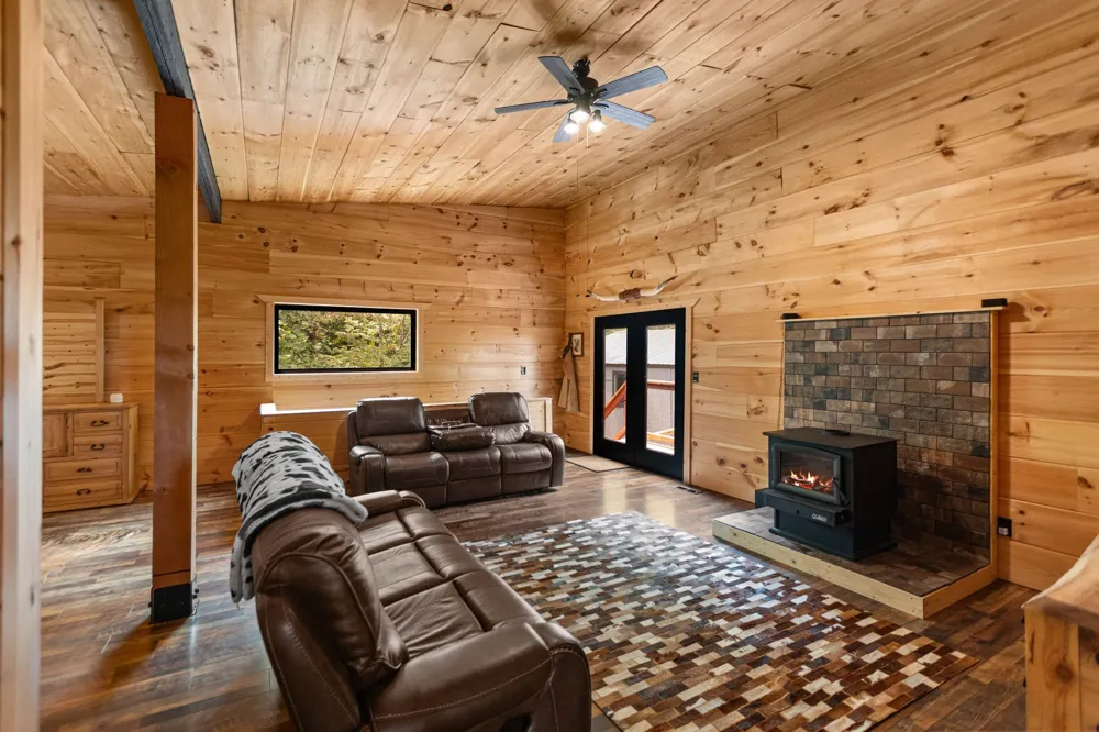 3107 Jackson Point Rd Sewanee, TN 37375