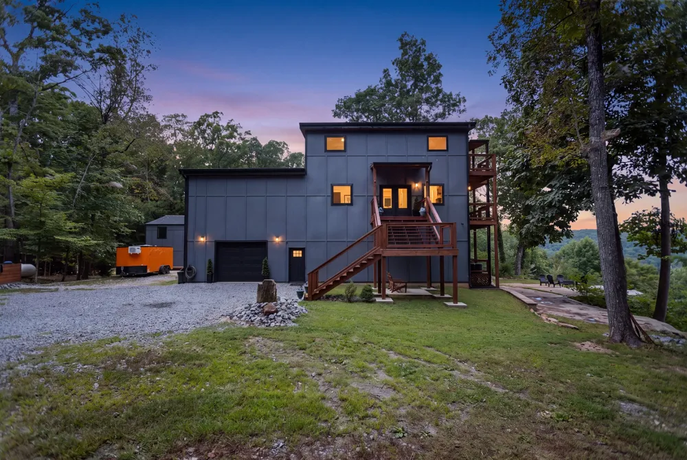 3107 Jackson Point Rd Sewanee, TN 37375