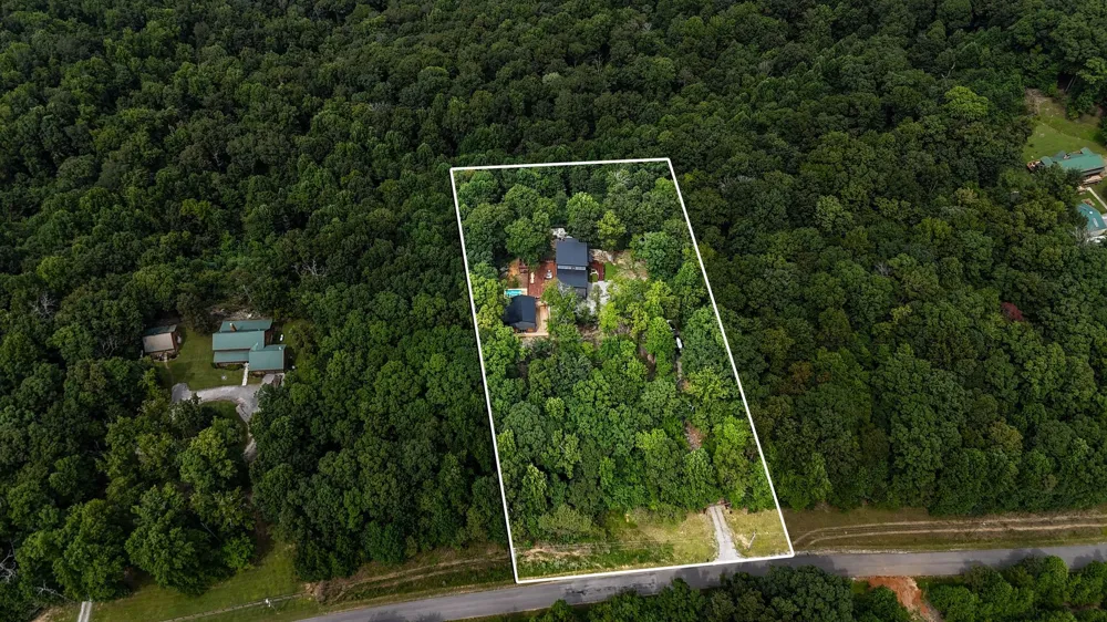 3107 Jackson Point Rd Sewanee, TN 37375