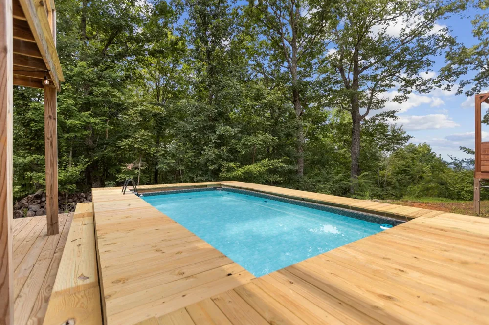 3107 Jackson Point Rd Sewanee, TN 37375