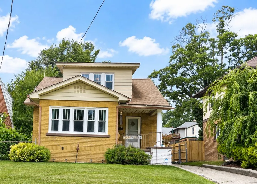 1347 NW Powers Avenue Grand Rapids City, MI 49504