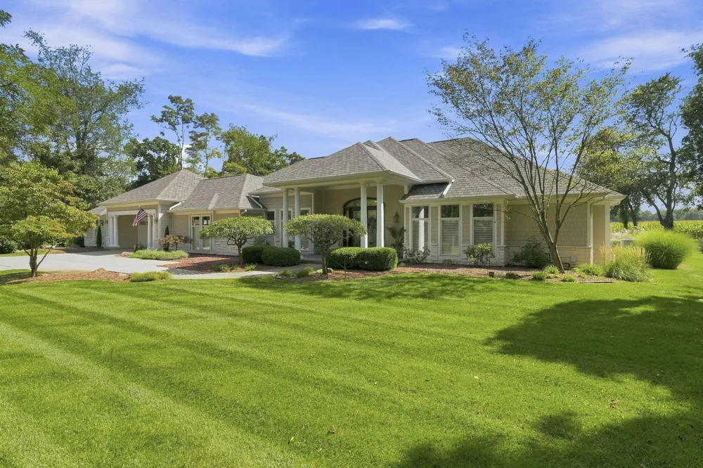 1920 High Mdw S Bertrand Township, MI 49120